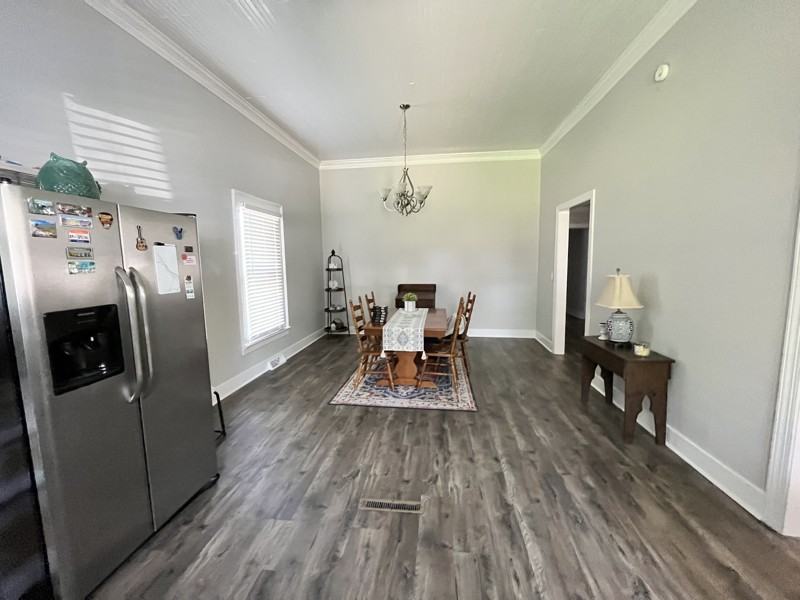 9916 N Nash St - Photo 3 of 6