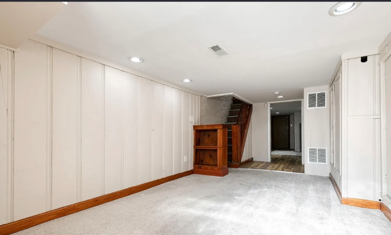 640 S Lakewood Ave - Photo 6 of 16