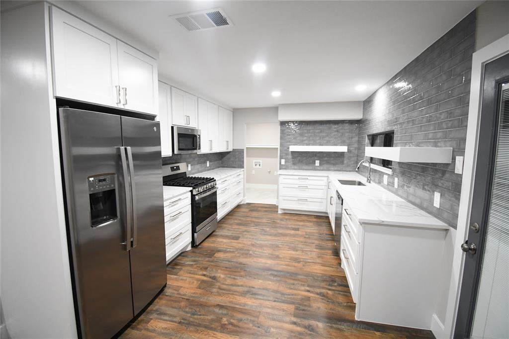 1011 Sam Hill St #1011 - Photo 4 of 27