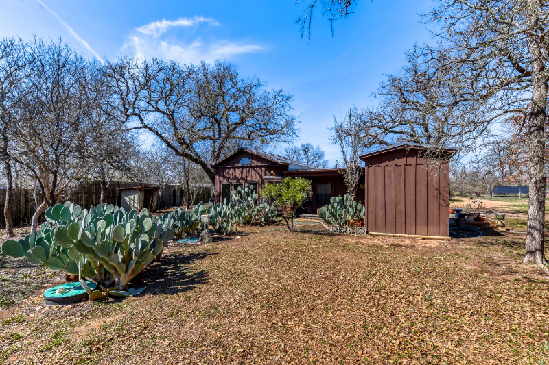 187 River Oaks Dr - Photo 6 of 17