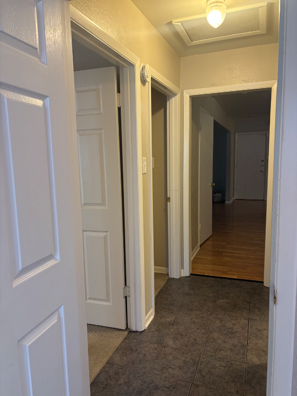 1506 Fairfield Dr - Photo 5 of 12