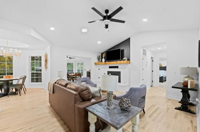 5 Dunvegan Ln - Photo 2 of 23