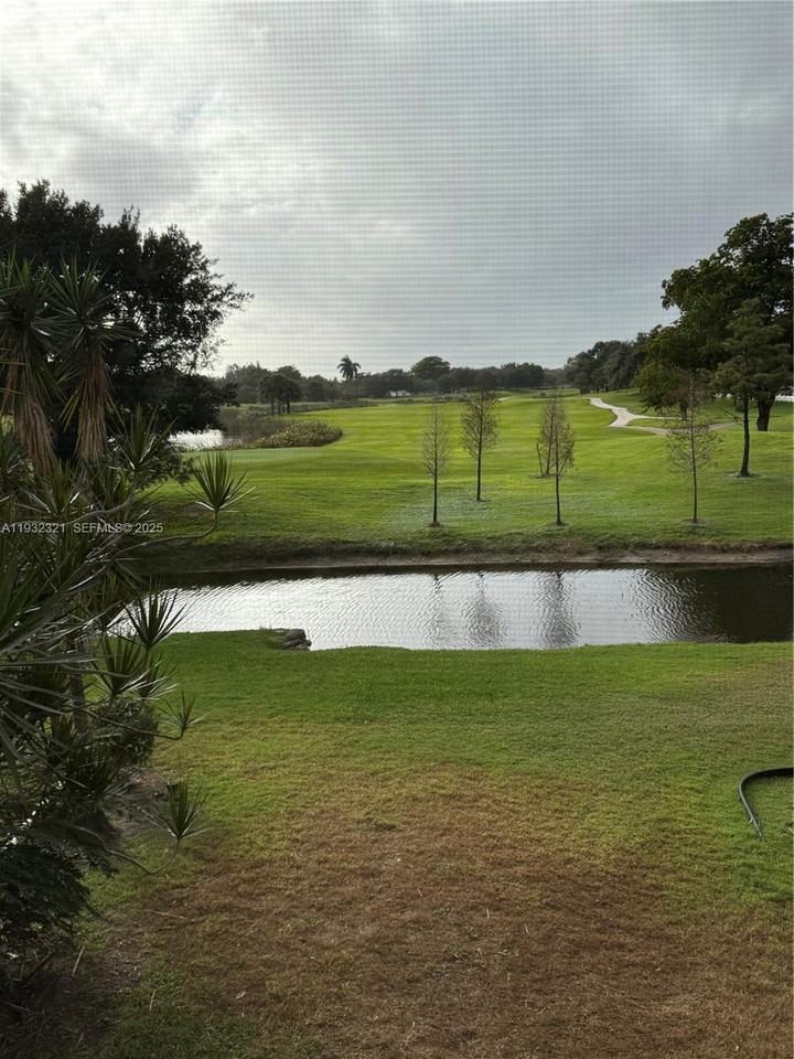 Arrowhead Condominium #2431-205 - Photo 6 of 35