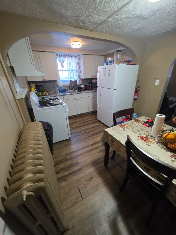 328 W Peach St #C - Photo 4 of 6