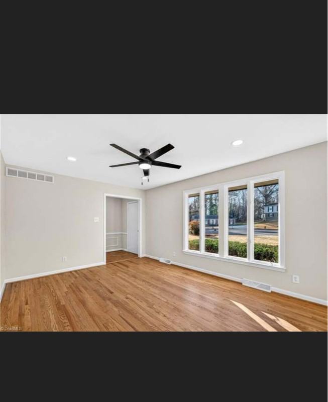 2204 Dulaire Rd - Photo 5 of 9