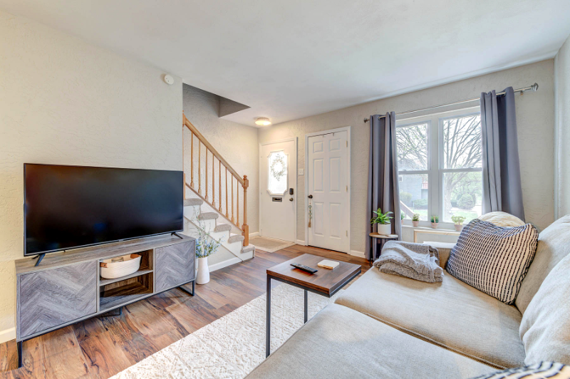 10161 Squire Meadows Dr #C - Photo 3 of 20