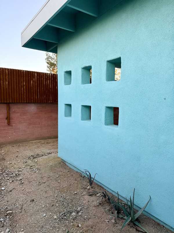 5564 E Camden St #B - Photo 6 of 14