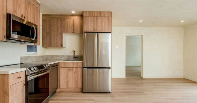 1105 N Coast Hwy #H - Photo 2 of 9