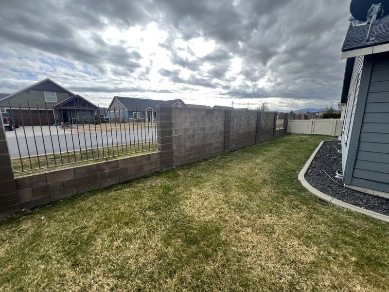 7942 W Kayak Ct - Photo 5 of 16