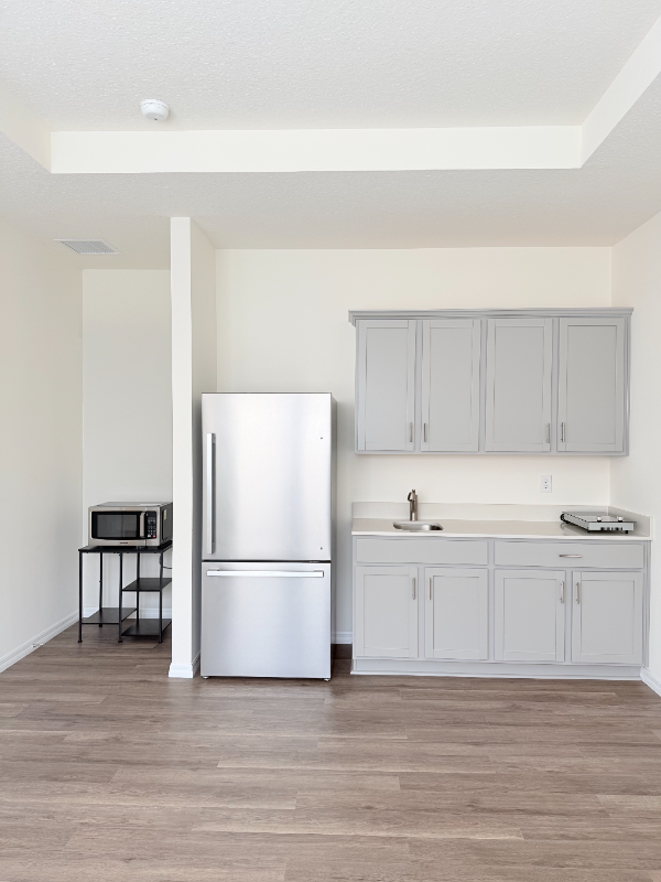 1998 Walnut Creek Dr - Photo 5 of 6