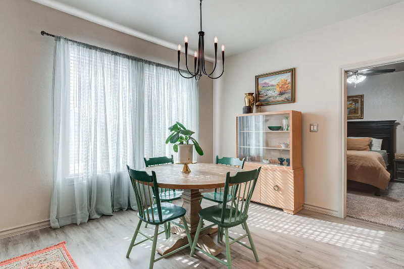 7813 88th St - Photo 3 of 20