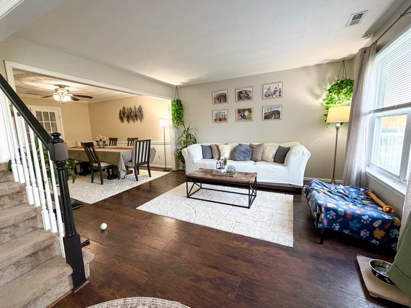 2316 Eagle Dr - Photo 3 of 17