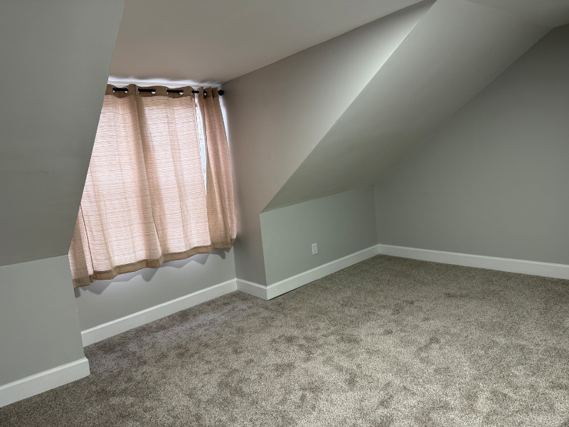 343 S George St #2 - Photo 7 of 9