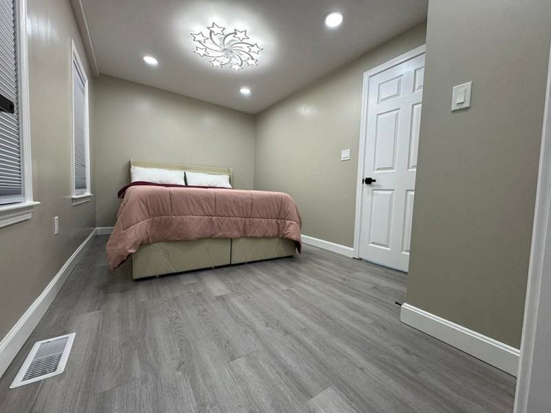 247 Union St - Photo 2 of 5