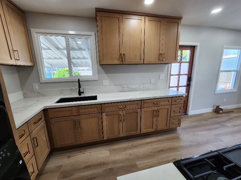 333 E 61st St - Photo 6 of 18