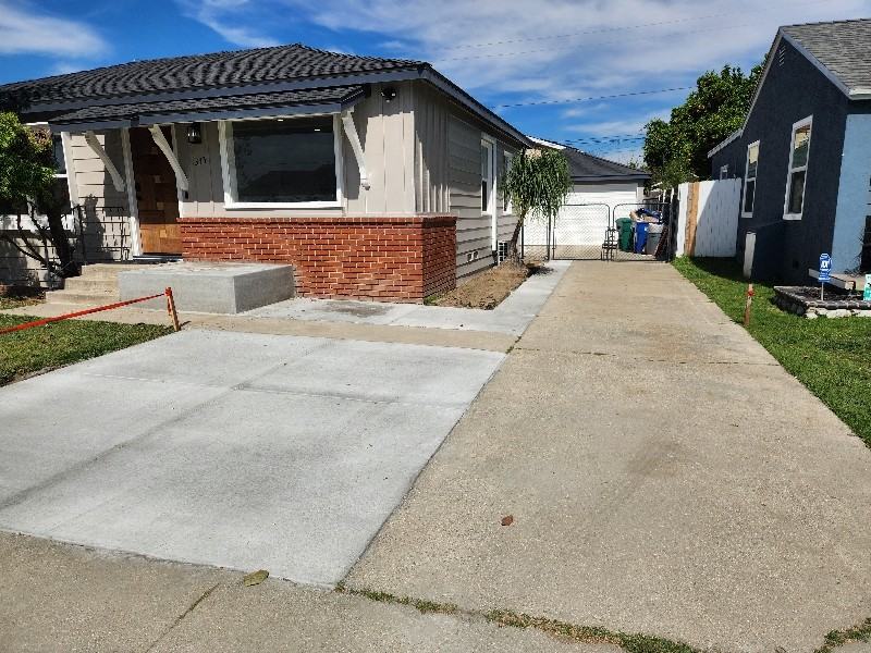 333 E 61st St - Photo 7 of 18