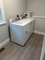 featured image of 523 W 17th St #1