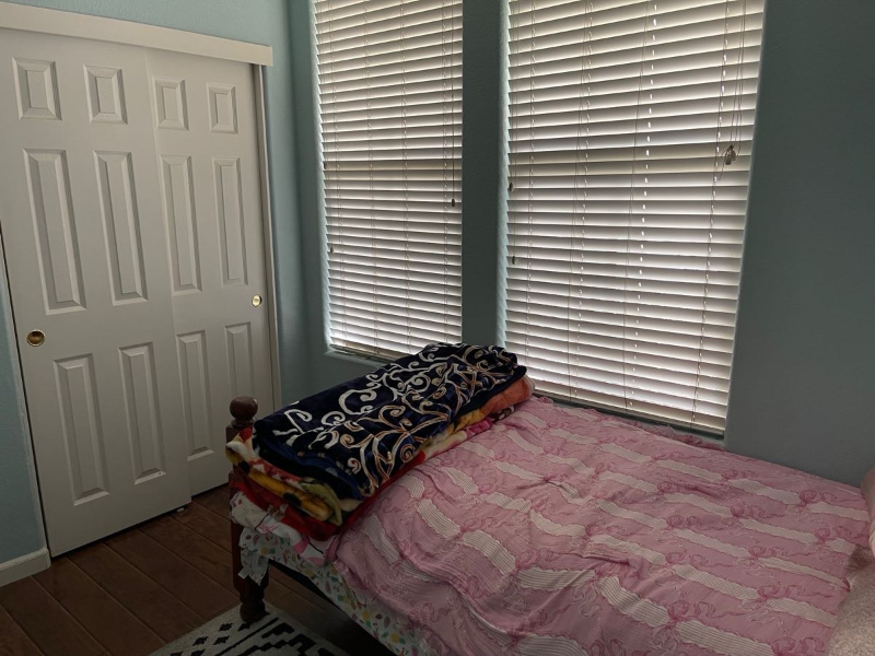 5633 Ridgepoint Dr - Photo 3 of 8