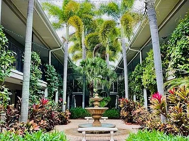 212 S Church Ave #109 - Photo 2 of 19