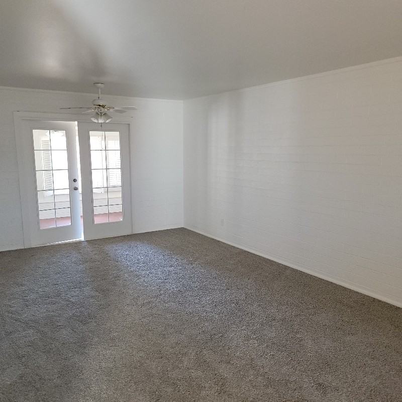 10613 W El Rancho Dr - Photo 3 of 20