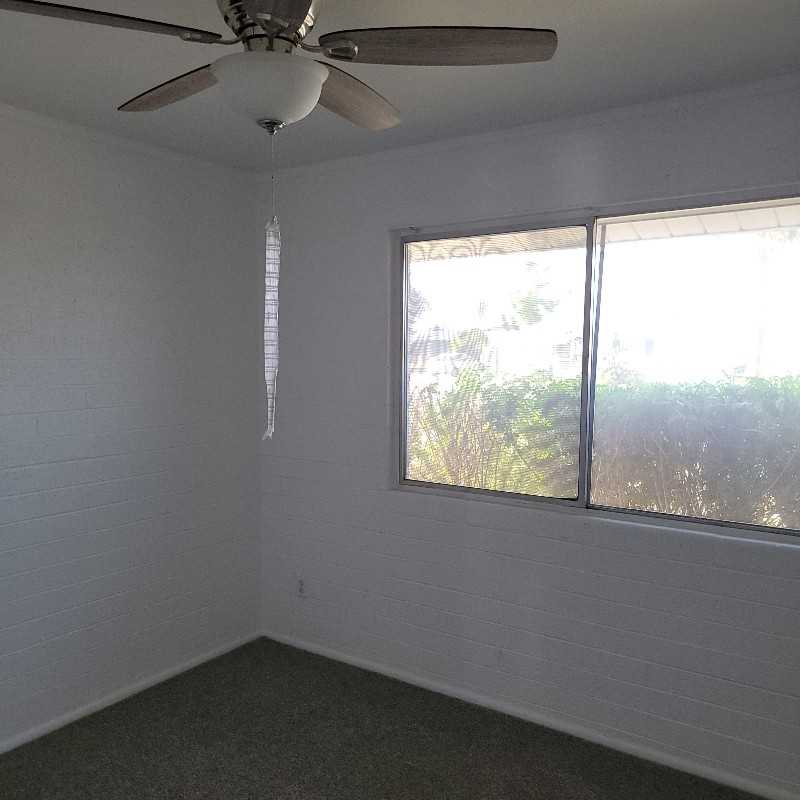 10613 W El Rancho Dr - Photo 7 of 20