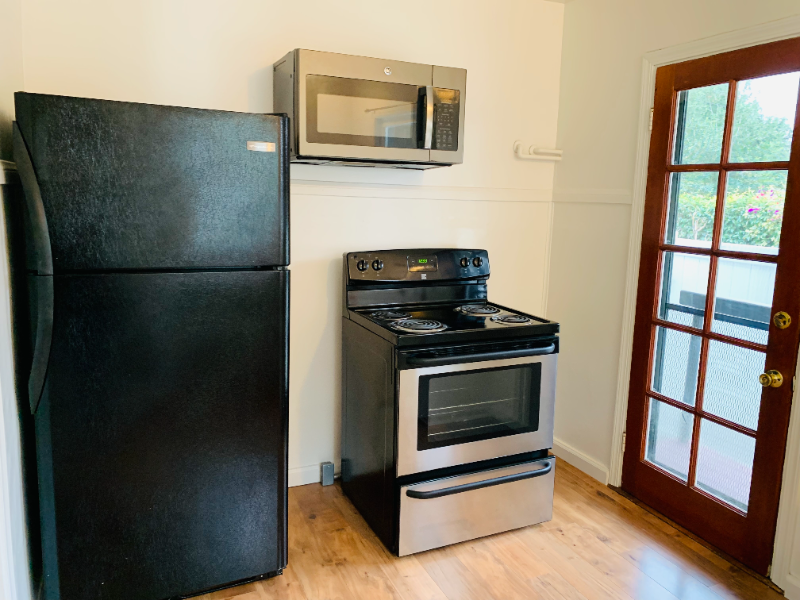 254 N Canyon Blvd - Photo 3 of 9