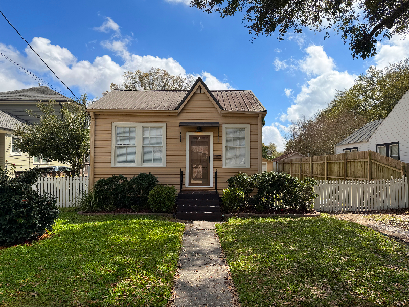 235 Helios Ave - Photo 2 of 19