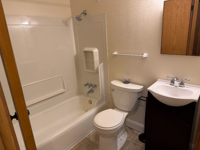 4074 S Packard Ave #2 - Photo 5 of 10