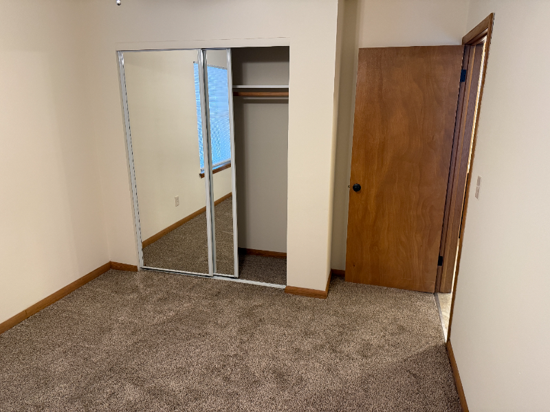 4074 S Packard Ave #2 - Photo 7 of 10