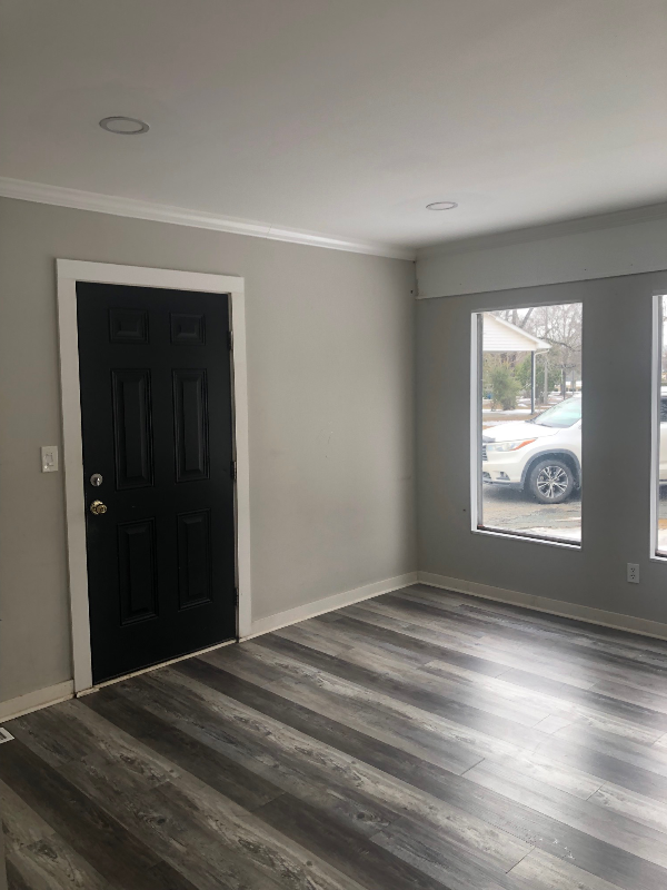 106 Marine Dr - Photo 3 of 12