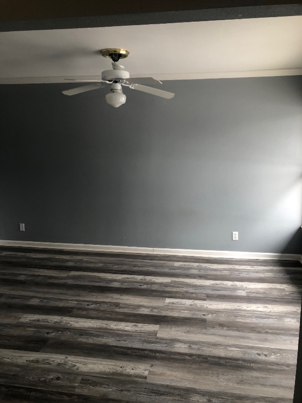 106 Marine Dr - Photo 4 of 12