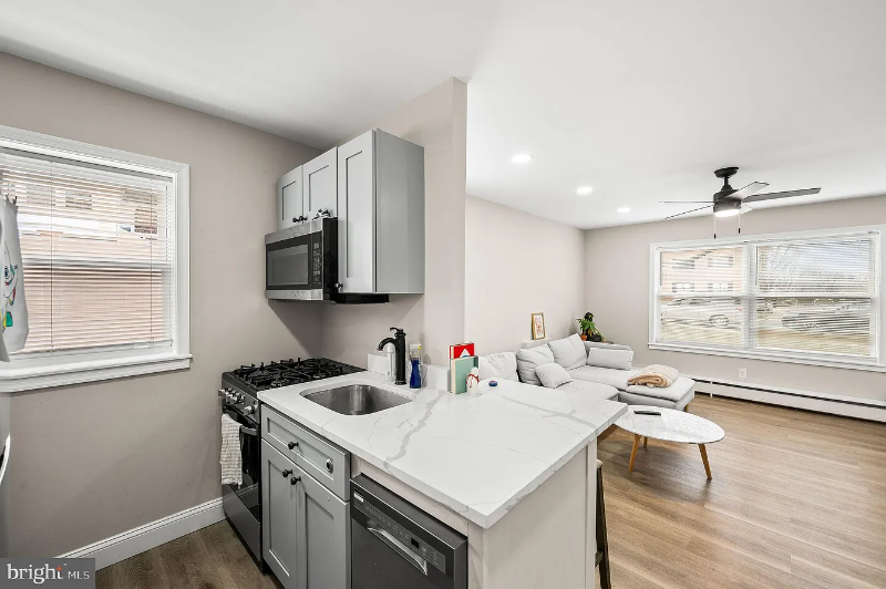 21 W Seventh St #B - Photo 5 of 10