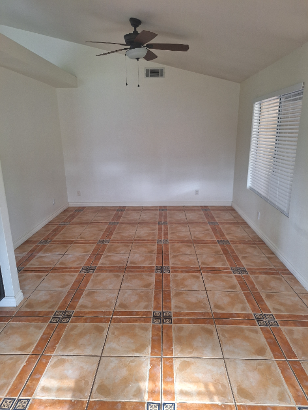 39751 Amberley Cir - Photo 5 of 20