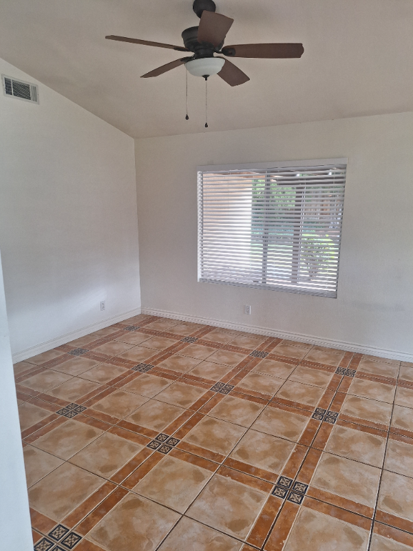 39751 Amberley Cir - Photo 6 of 20