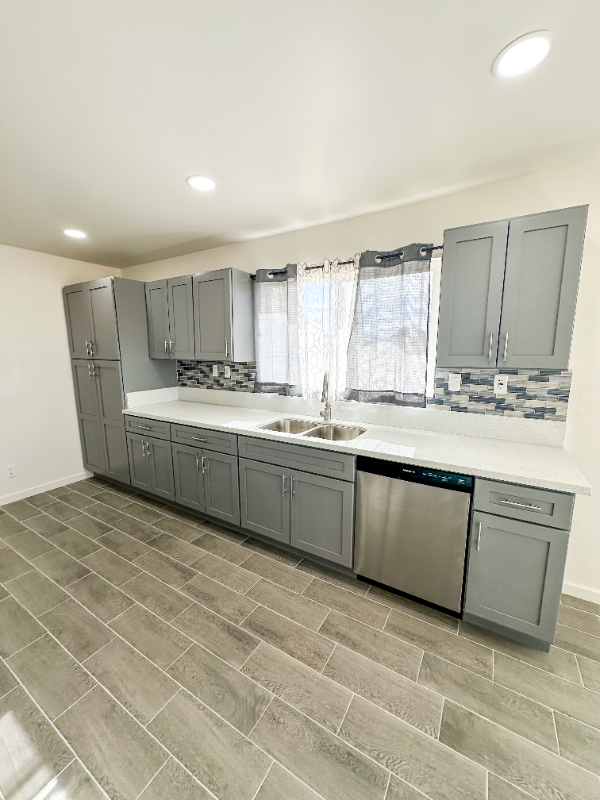 4367 Adobe Rd - Photo 2 of 18