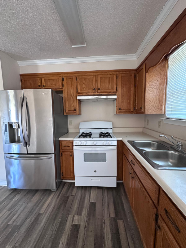 1535 Richmond Rd #B - Photo 3 of 17