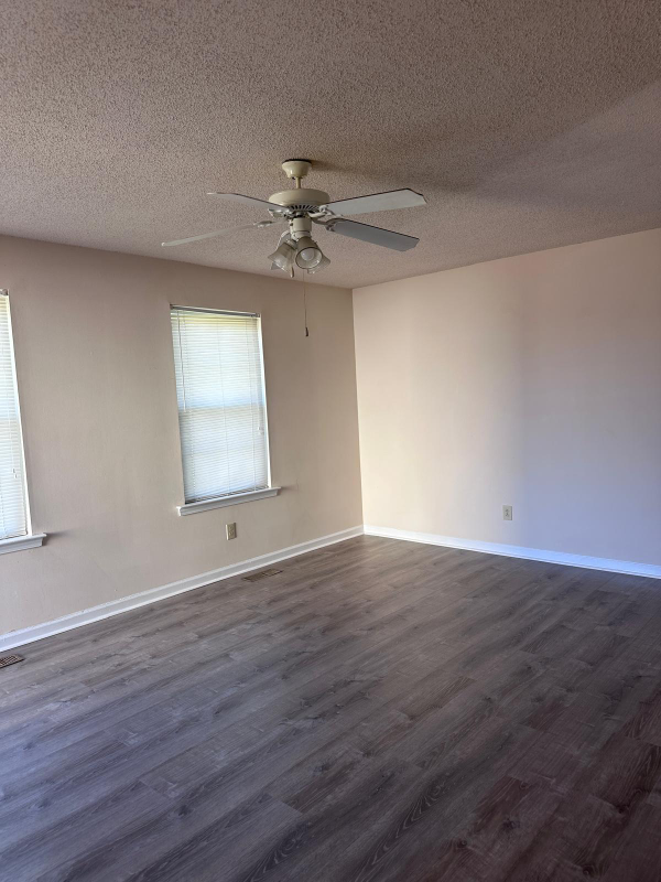 1535 Richmond Rd #B - Photo 5 of 17