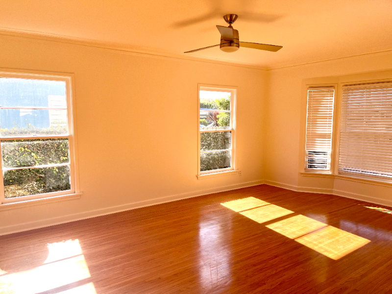 4160 Mildred Ave - Photo 2 of 8