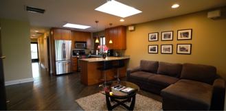 2104 W Roscoe St #3 - Photo 1 of 1