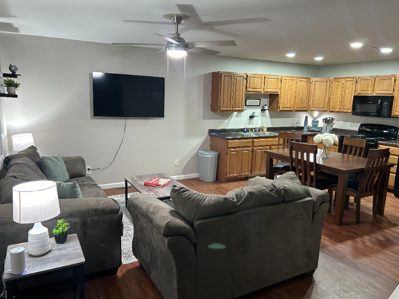 57 Iron St - Photo 2 of 8