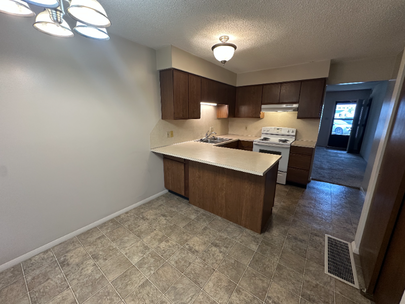 606 Cumberland Dr #606 - Photo 6 of 14