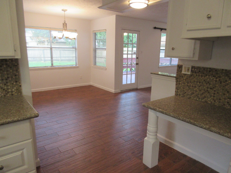 17318 Edsall Dr - Photo 4 of 19