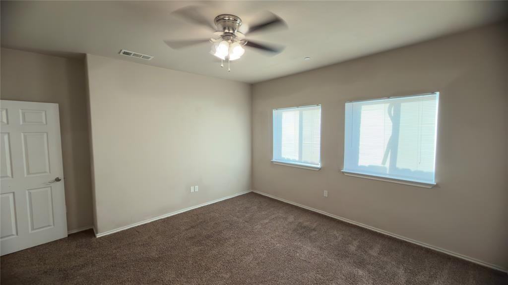 502 E Hazelwood St #5024A - Photo 4 of 7