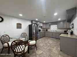 featured image of 607 Herbert St #607