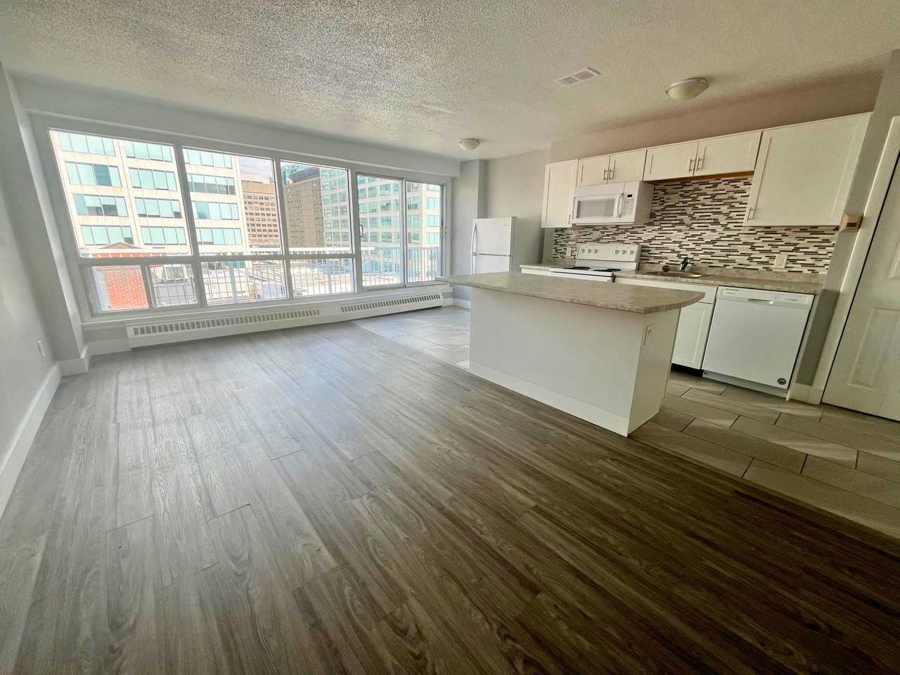 Acadian Apartments - Photo 5 of 50