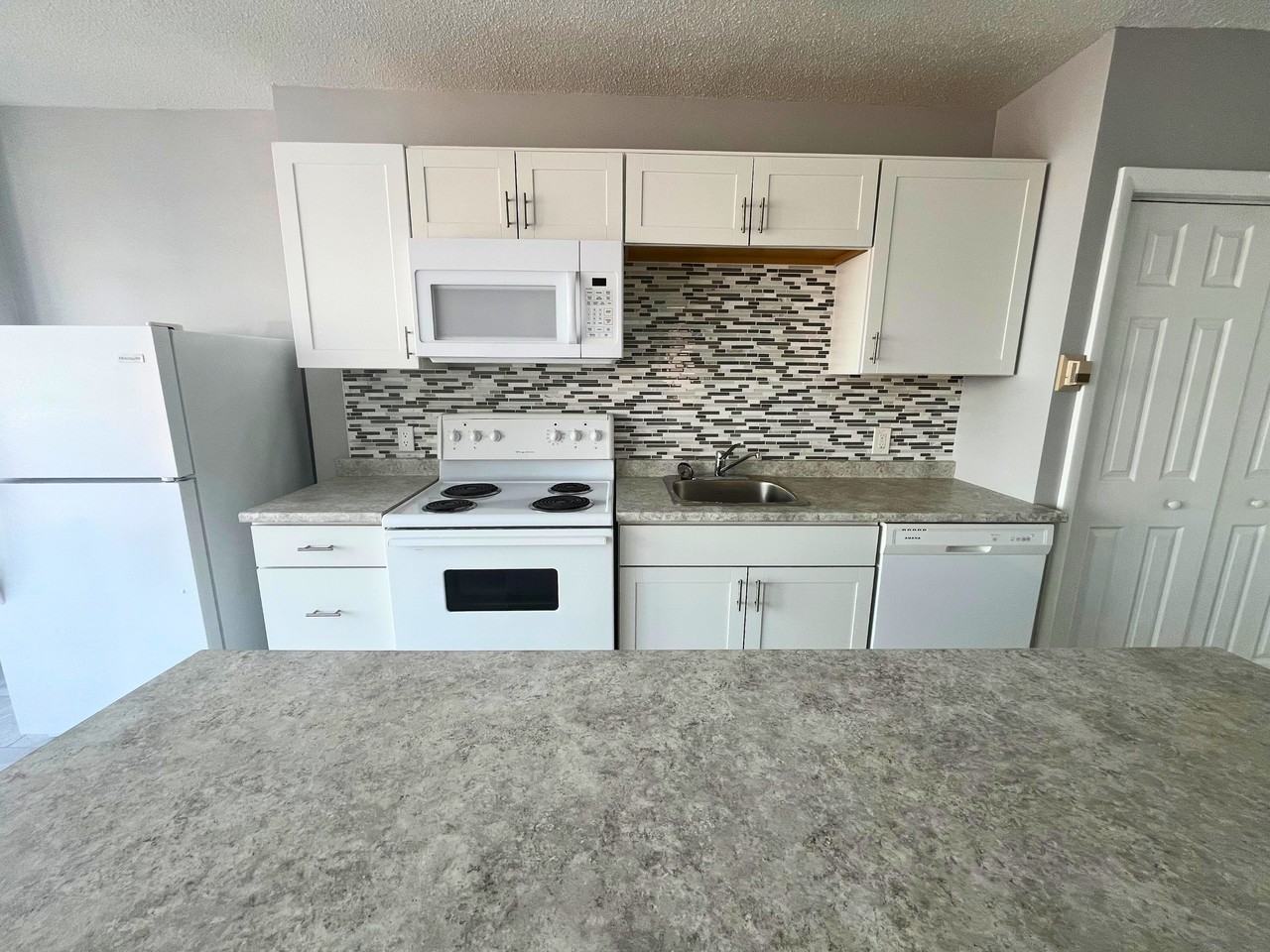 Acadian Apartments - Photo 7 of 50