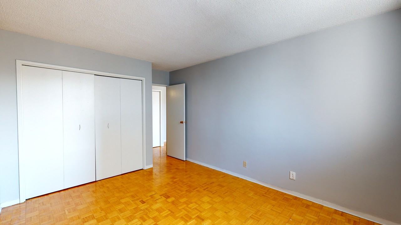 Gloucester Apartments - Photo 5 of 20