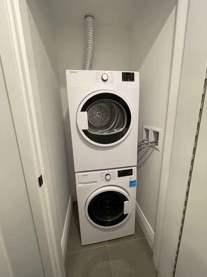 2096 West 47th Avenue #202 - Photo 3 of 18