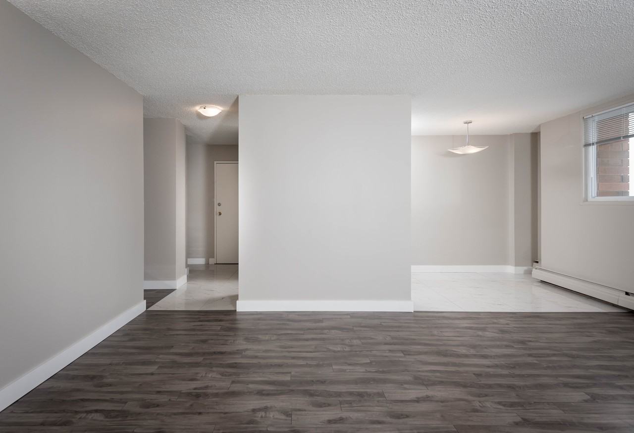 Oliver Tower - Photo 5 of 7