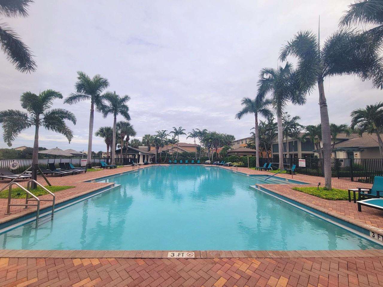 750 Millbrae Ct #750-5 - Photo 3 of 50